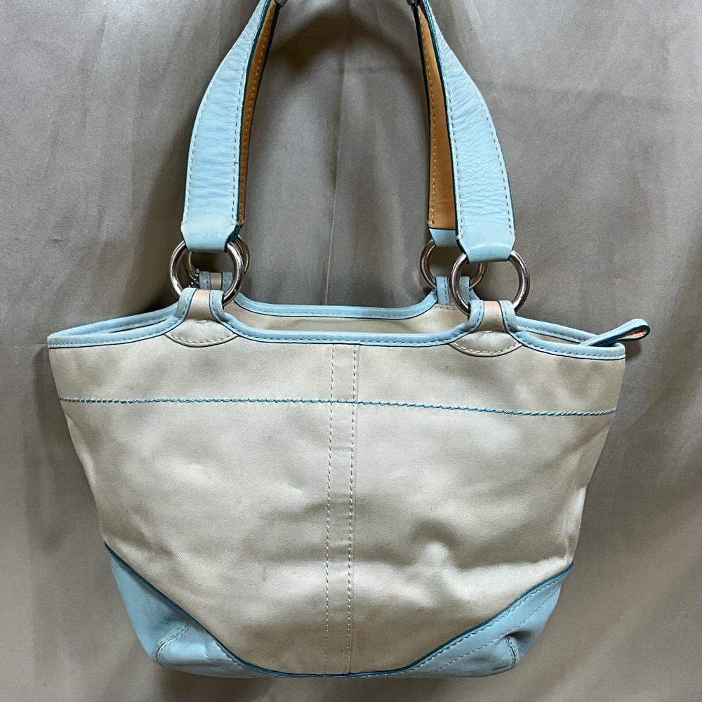 Vintage Coach handbag, beige material & baby blue leather. 10-H8Fa - Picture 4 of 12
